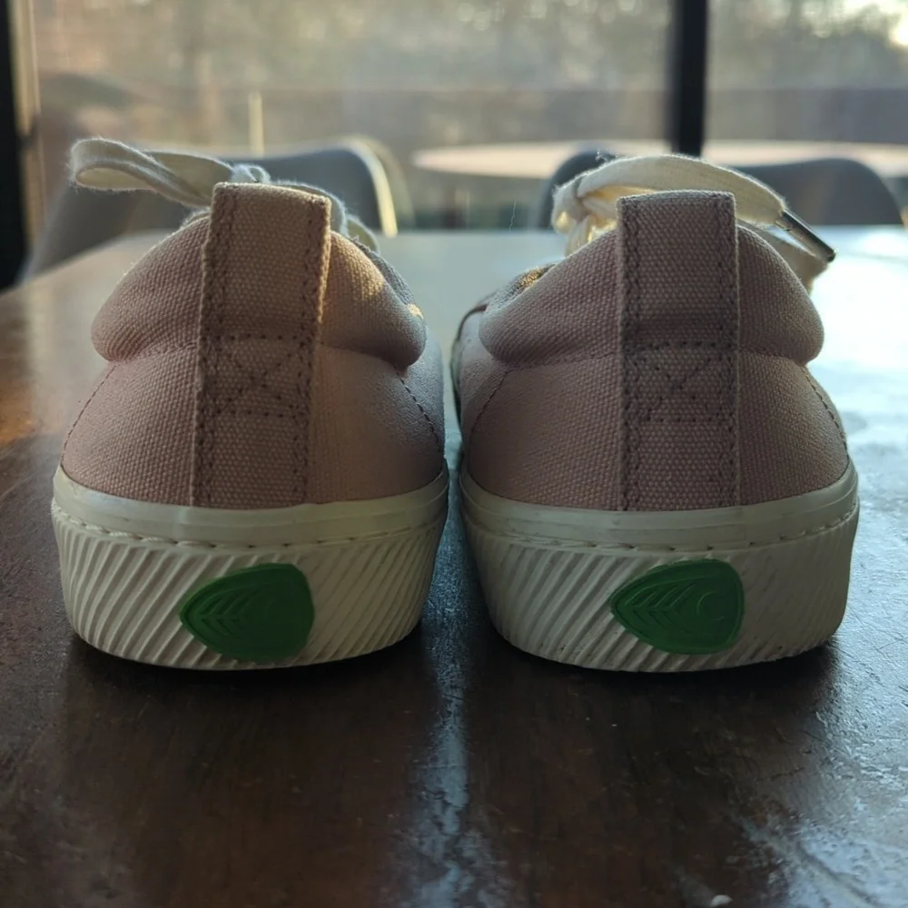 Cariuma OCA Rose Canvas Sneakers, Women's 9 - Picture 6 of 7